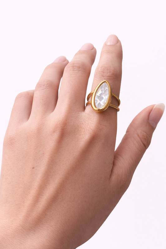 Golden Teardrop Crystal Ring