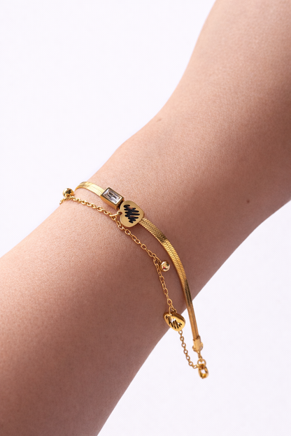 Heartbeat due bracelet