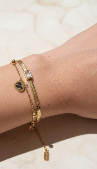 Heartbeat due bracelet